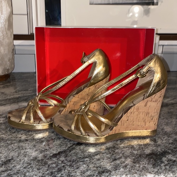 Gold Coach Wedges - Picture 4 of 4